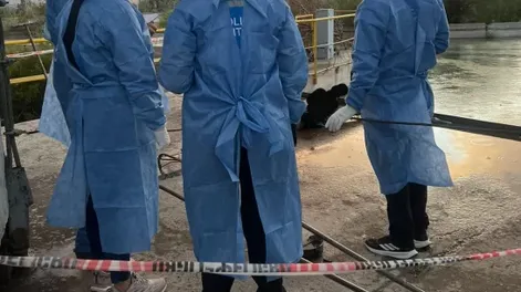 Hallaron el cuerpo de un joven en la usina del canal Céspedes: una hora antes la policía les había pedido que se retiraran