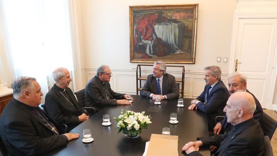 El presidente de Paraguay tiene dengue y permanece internado