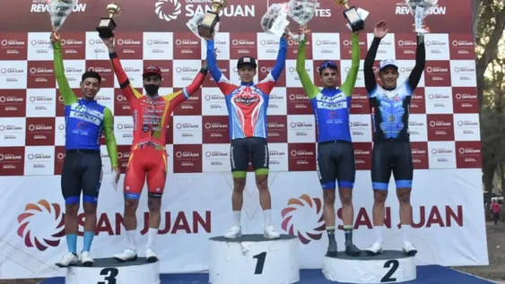 Castro ganó en otro homenaje