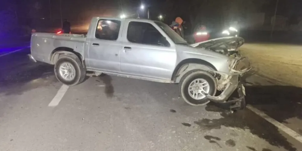 Fuerte colisión entre un auto y una camioneta en Caucete