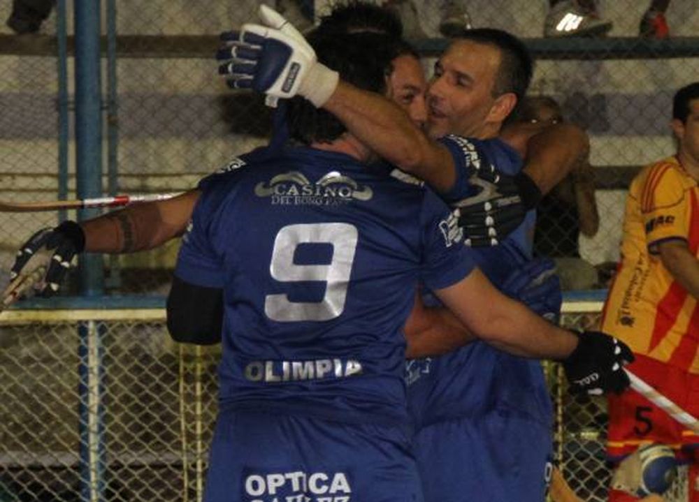 El hockey nacional arranca desde cero