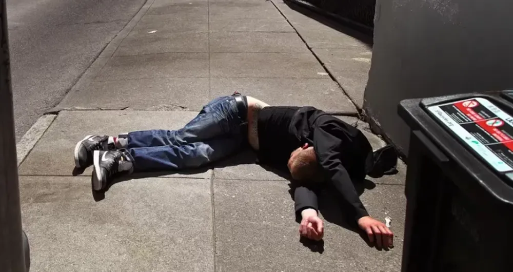 Cómo se produce el Fentanilo, la droga “zombie” que mata a 300 personas por día en EEUU