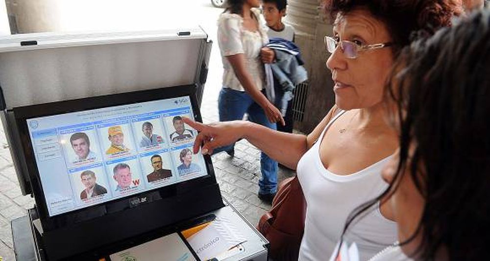Quieren usar el voto electrónico en la provincia