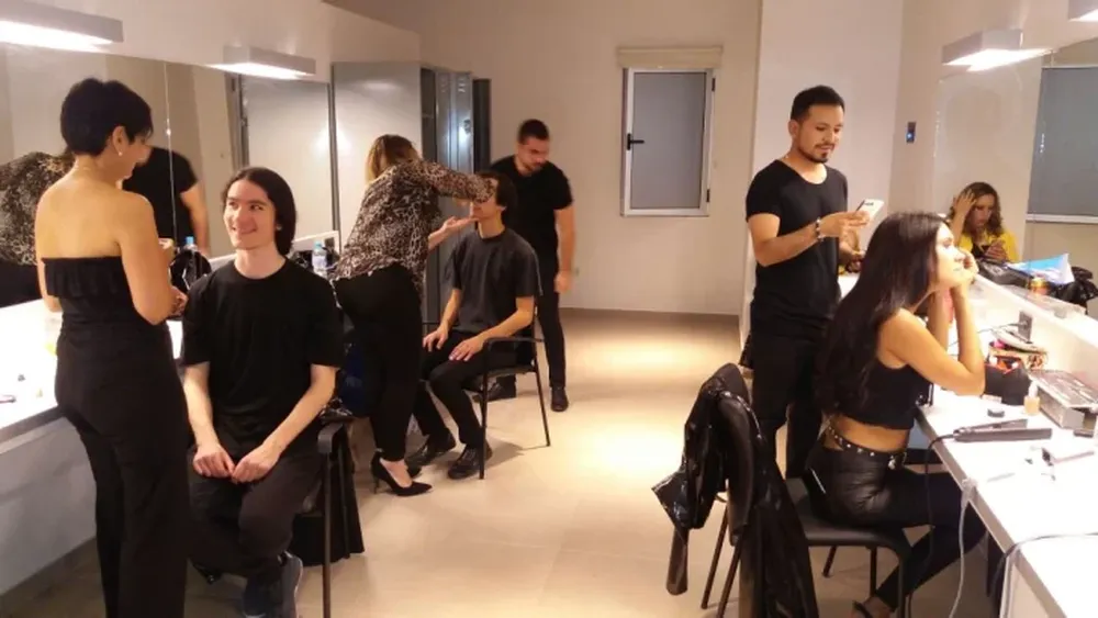 Entusiamo y nervios en la previa del show solidario