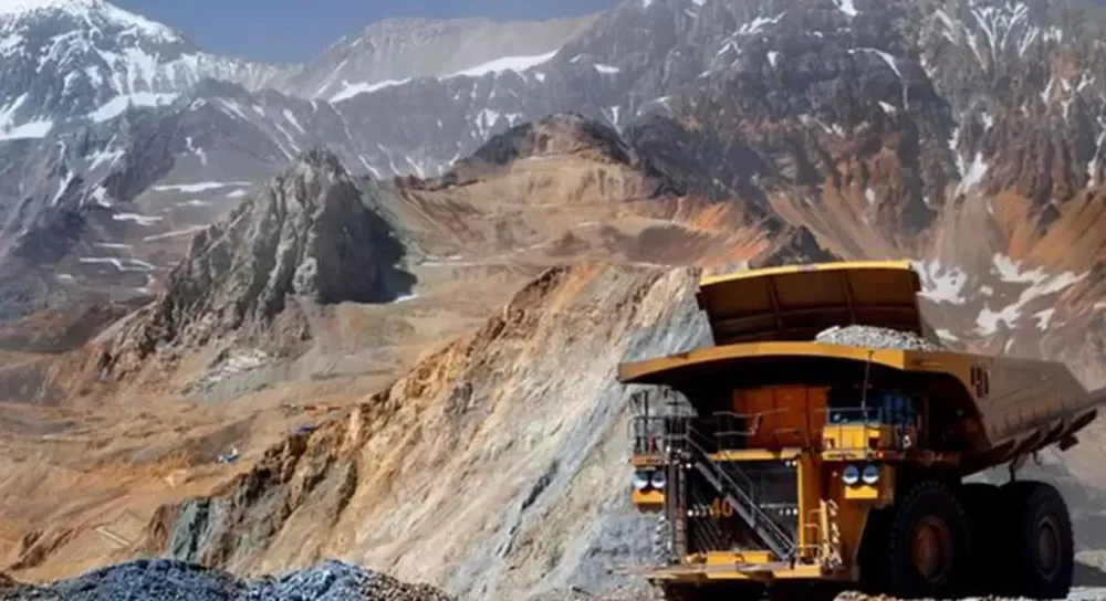 SE ESPERA QUE NUEVOS EMPRENDIMIENTOS de cobre como Josemaría y Filo del Sol en San Juan impulsen la producción en los próximos años. Ambos proyectos han sido presentados al Registro de Inversiones para la Gestión de Ingresos (RIGI) y representan avances importantes para este sector.