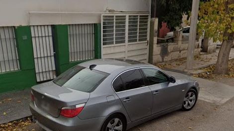 El auto BMW modelo 2007, permutado por una camioneta Toyota Hilux robada Mendoza.