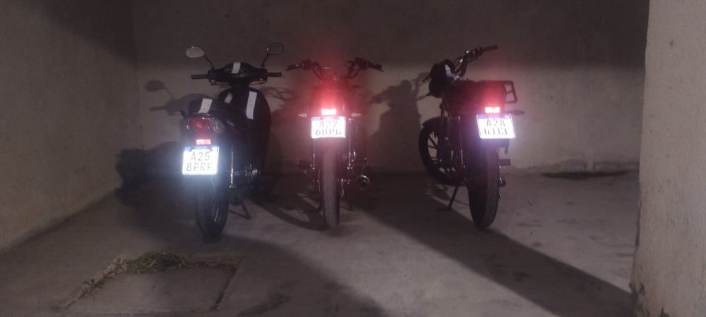 Parte de las motos secuestrada por la Policía durante un operativo sorpresa.