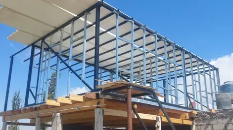 Joven cayó de un techo y sufrió graves lesiones en Pocito