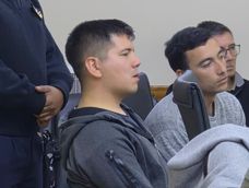 El cabo primero Alejandro Meza y el cabo Fabián Bernal, los policías fueron condenados a un año y dos años de prisión condicional.&nbsp;
