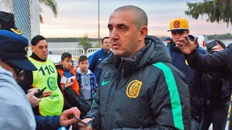Bracamonte en la previa a un partido de Rosario Central.