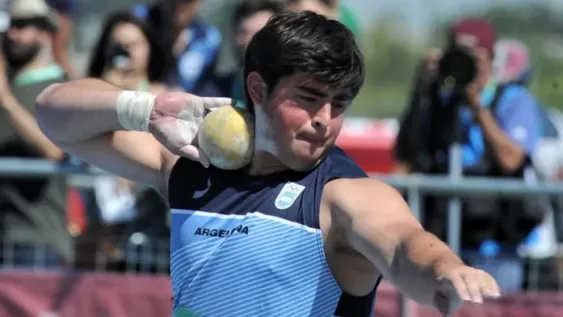 Nazareno Sasia, medalla dorada en lanzamiento de bala