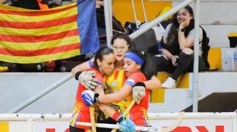 Las chicas de Valenciano, luego de 6 años, volvieron a ser campeonas del Argentino Senior