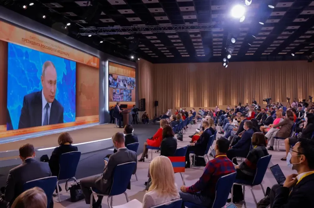 Una confesión de Putin acrecentó incertidumbres por la vacuna rusa