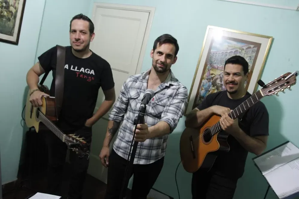 Melodías de ayer con madera de hoy