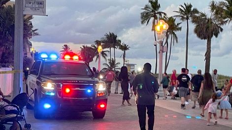 Un tirador dejó al menos nueve heridos tras abrir fuego en medio de Hollywood Beach
