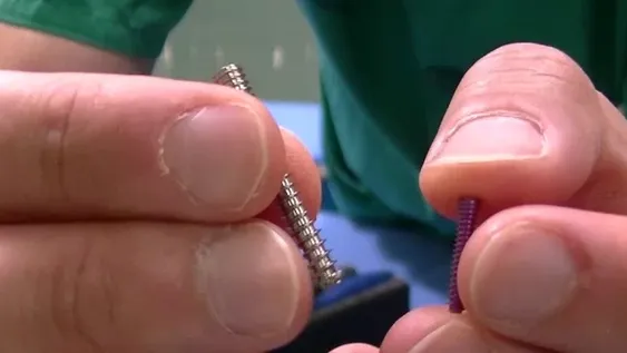 Tragó tornillos para que le hagan el test de coronavirus