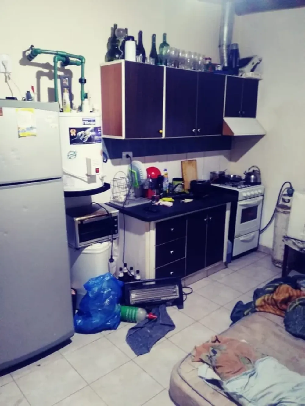 Un joven golpeó a su madre y la amenazó con un cuchillo: “Te voy a matar, te voy a clavar”