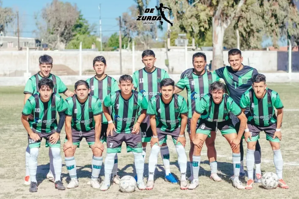 Verdinegro. Sportivo Racing de Jáchal irá por la corona del Oficial recibiendo a Estrella en el clásico norteño.