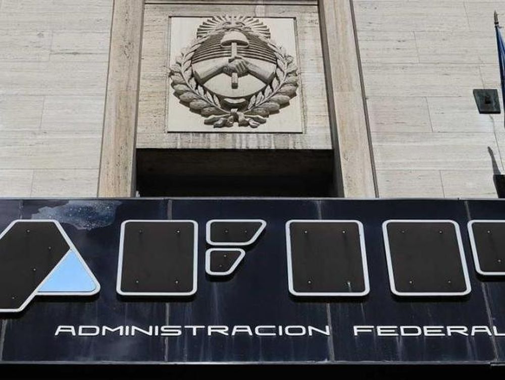 AFIP y la Justicia allanaron “cuevas”, buscando detener a liquidadores de dólar libre