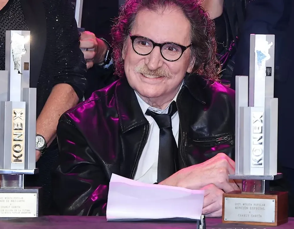 La emoción de Charly García tras recibir el Konex de Brillante