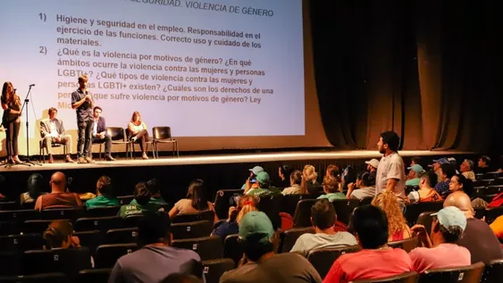 Pese a que la oposición pide el freno, Baistrocchi avanza con el concurso