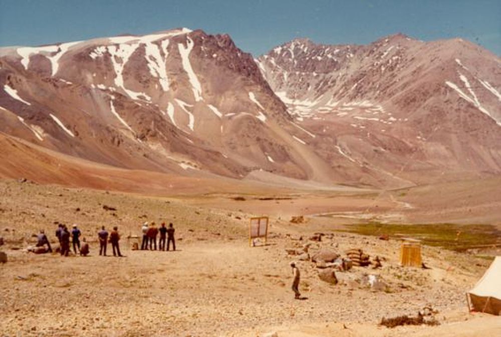 Un yacimiento con más de 50 años de iniciativas exploratorias