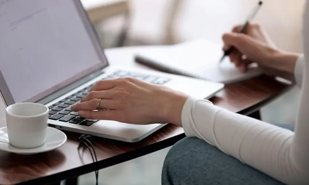 Trabajar más de 55 horas semanales aumenta el riesgo de muerte