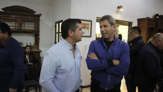 A una semana del inicio de la campaña, se vivió el retiro espiritual que reúne a políticos