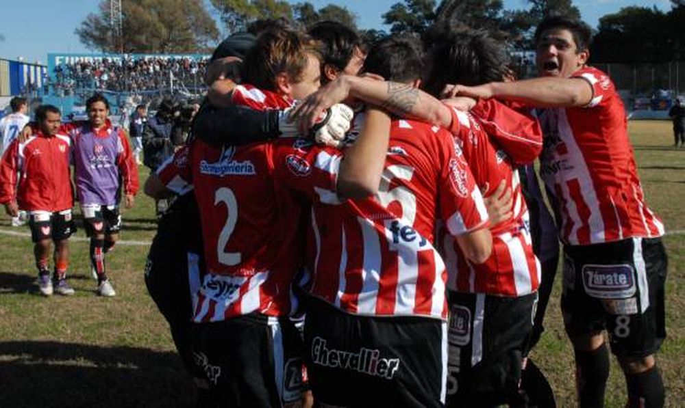 Instituto triunfó y sueña con alcanzar la gloria