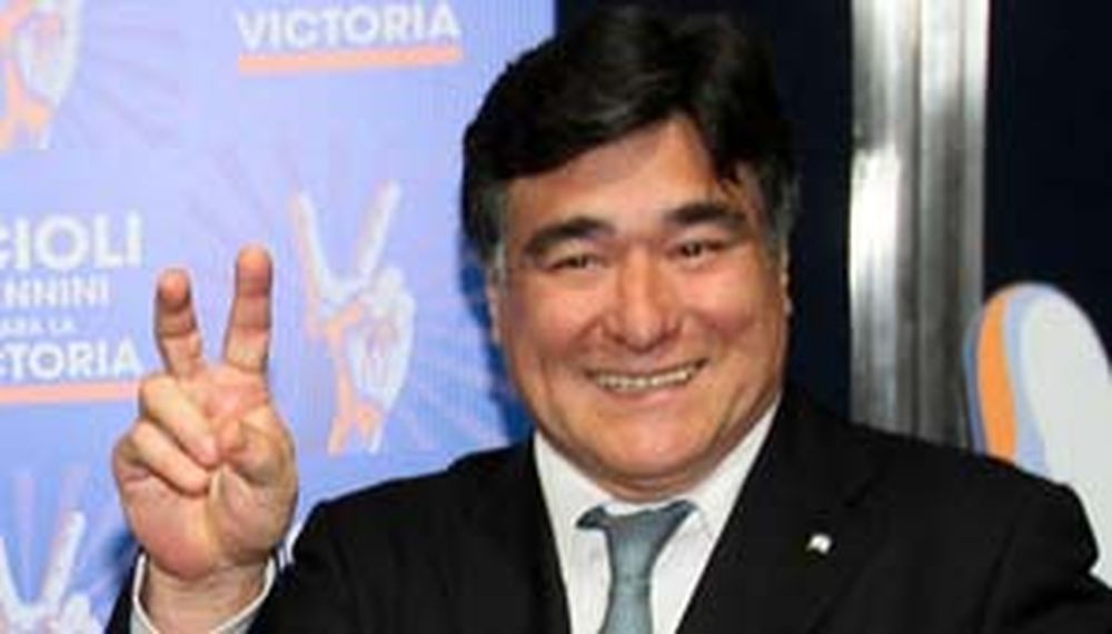 El excandidato a vice de Scioli chocó, huyó y lo atraparon