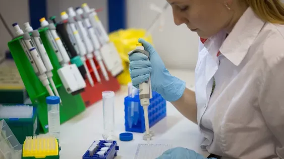 Putin anunció que Rusia registró una vacuna contra el coronovirus