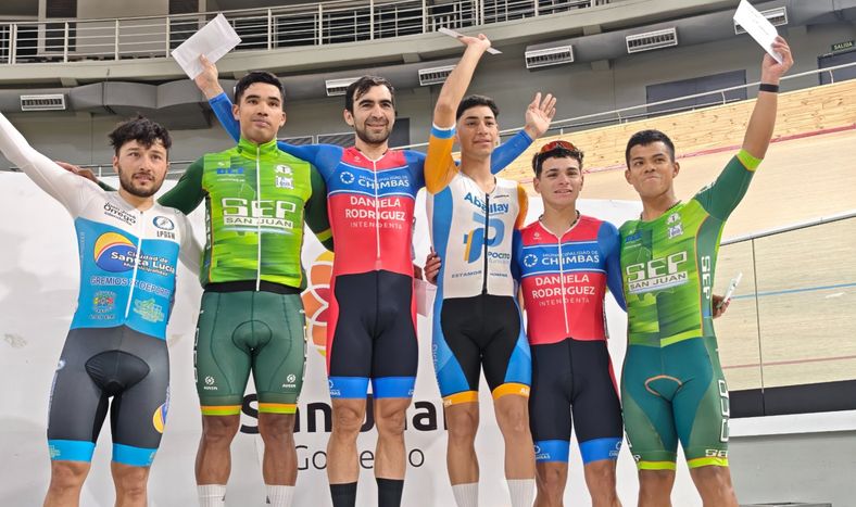 Primero. Rubén Ramos, de Chimbas Te Quiero, fue el ganador en la tercera fecha de la Pista en el Velódromo Chancay.