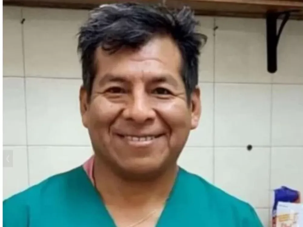 Crimen del médico: se entregó un menor de edad y buscan a un tercer sospechoso