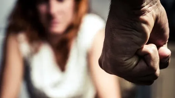 Perdió dinero en el casino y amenazó a su pareja: “Llegamos y te mato con una cuchilla”