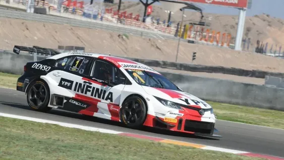 Festejo en aislamiento: Rossi se impuso en la carrera clasificatoria en El Villicum