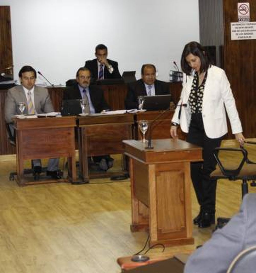 Macchi se escuda en  la falta de personal  y exceso de causas