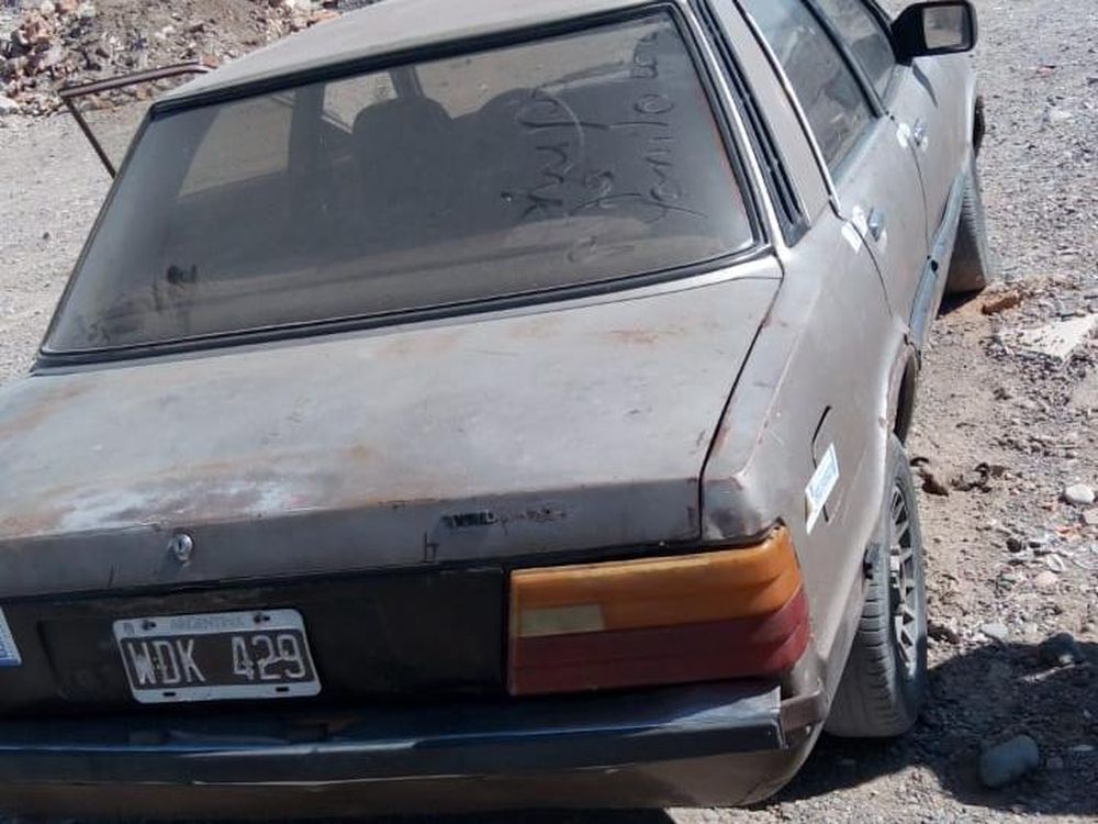 Se robaron un auto de la puerta de una comisaría en Chimbas y fue hallado días después