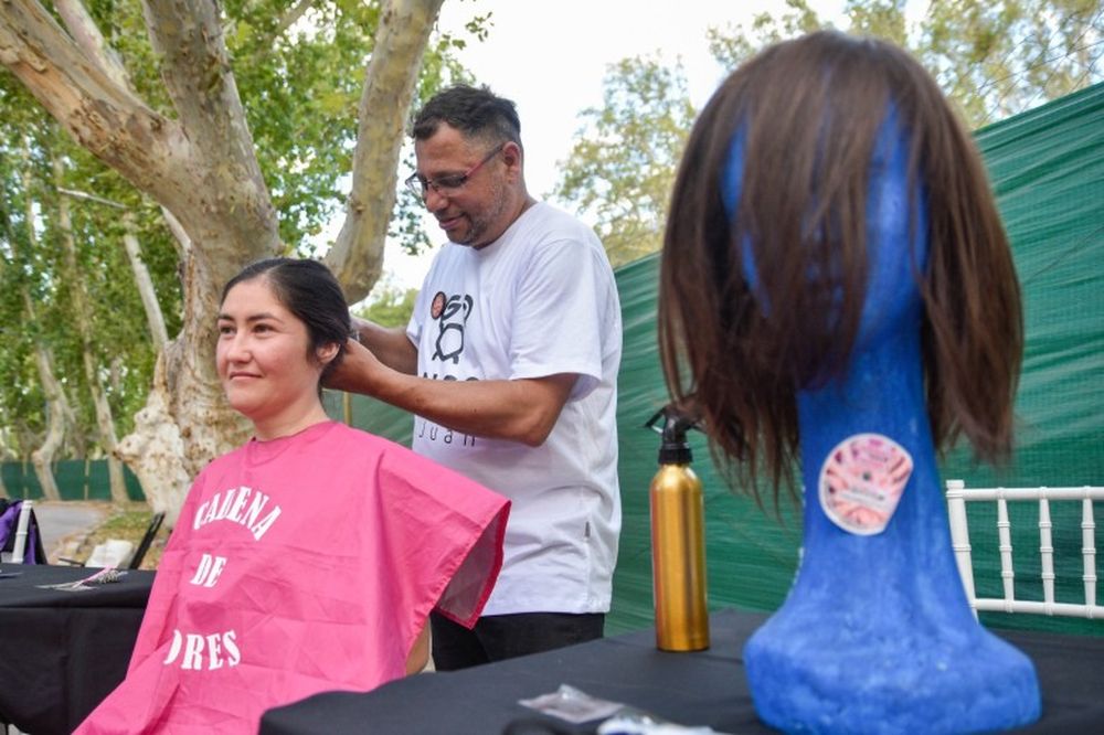 En noviembre pasado, Onco San Juan realizó un encuentro donde hubo hasta donación de cabello para la confección de pelucas oncológicas.