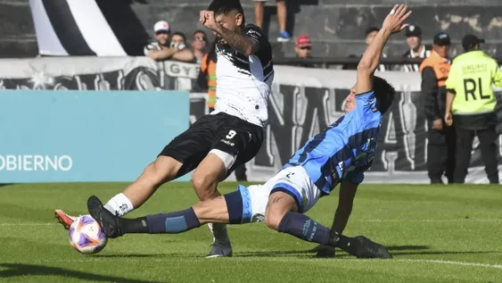 Morón se quedó con el clásico ante Chicago