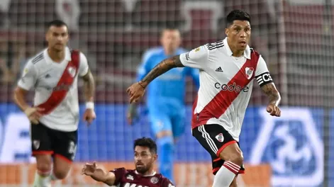 Con intervención del VAR, River consiguió una polémica victoria por 2-0 ante Lanús