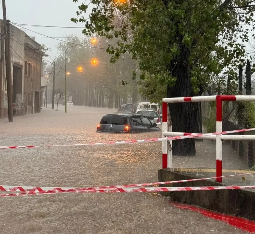 Temporal en Buenos Aires: Patricia Bullrich y Luis Petri viajan a la zona más afectada por el temporal
