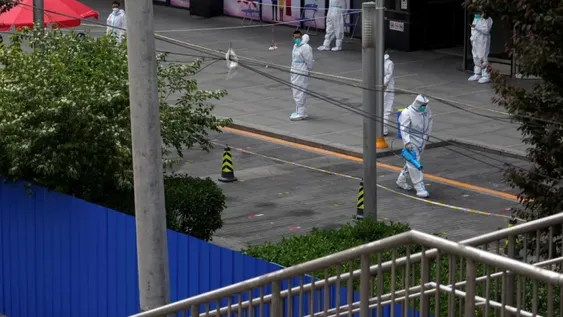 China: afirman que el brote de Covid que ya paralizó a Shanghái amenaza a Beijing