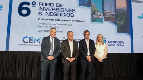 Por segundo año consecutivo, el ministro de Economía de la Nación, Luis Caputo, participará del Foro de Inversiones & Negocios de Mendoza. Del encuentro trambién participarán funcionarios y empresarios de San Juan.