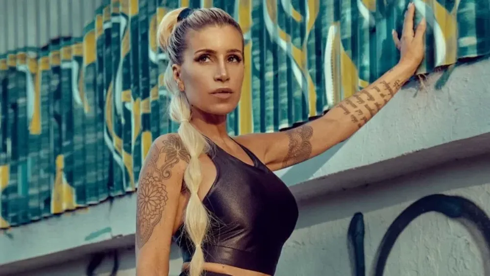 ¡Florencia Peña se puso ropa interior calada con este frío!