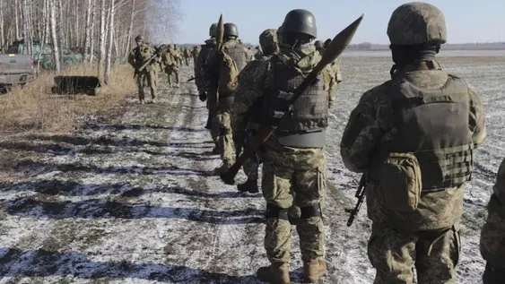 Rusia afirma que 959 combatientes ucranianos se rindieron en Mariupol en últimas 48 horas
