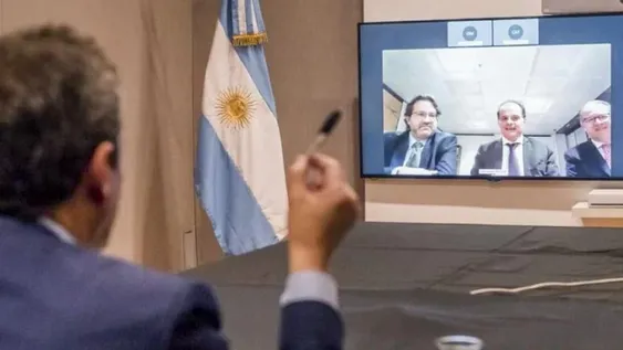 El Gobierno logró refinanciar la deuda con el Club de París