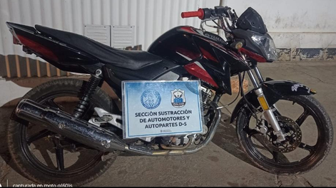 Recuperan moto por robo automotor en Rawson durante un operativo policial