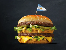 argentina cayo en el indice big mac y dejo de liderar el ranking mundial de monedas sobrevaluadas