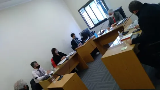 Prisión efectiva a un jubilado por efectuar un tiro contra un albañil