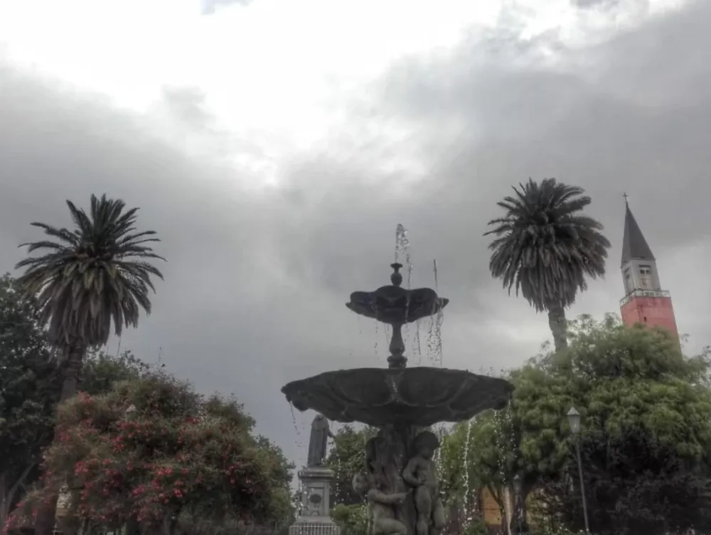 Lunes con viento y probabilidad de lluvias